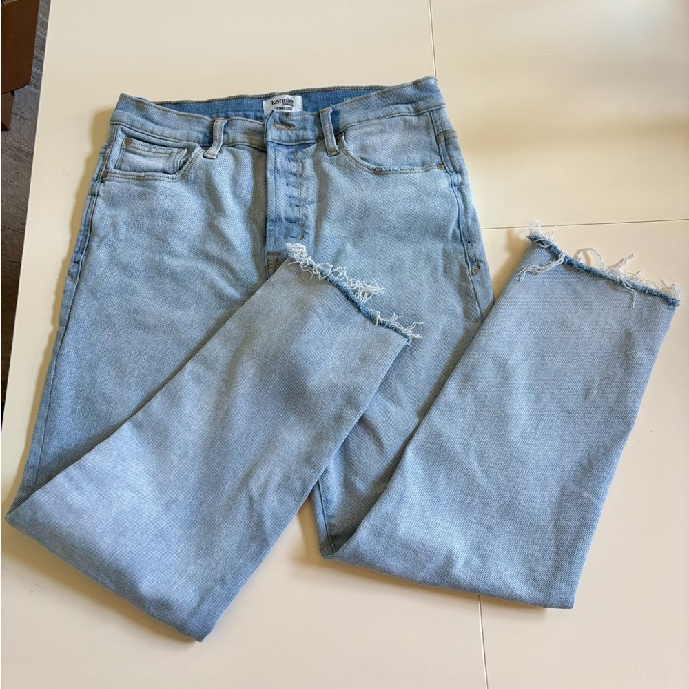Kensie Jeans (Amber High Rise Stovepipe) size 6/28. Like new condition.